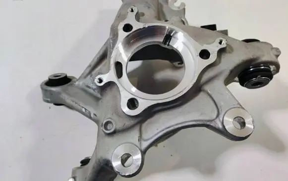 Tesla Model 3 Rear wheel hub spindle/knuckle 1188411-00-E 118841100E 1188411