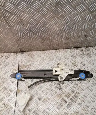 Seat Altea XL Front door electric window regulator 