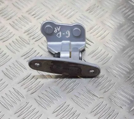 Mercedes-Benz E W212 Rear door upper hinge 1311 1309
