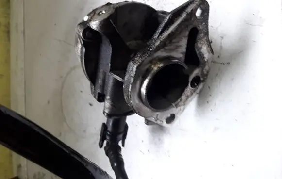 Renault Megane II Vacuum pump