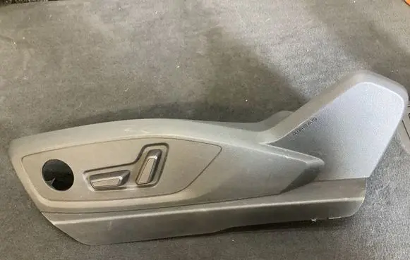 Audi e-tron Seat control switch 4KE881325 A116311 1004KE0100L