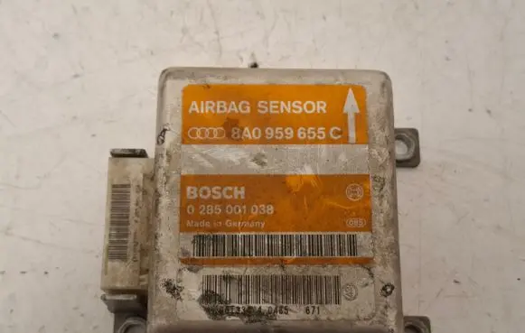Audi A6 S6 C4 4A Airbag control unit/module 8A0959655C 0285001038