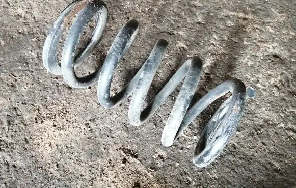 Mitsubishi Grandis Rear coil spring