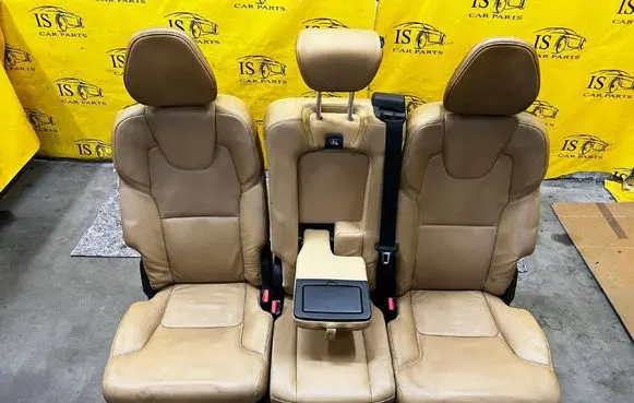 Volvo XC90 Second row seats 
