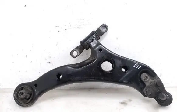 Toyota Camry Front lower control arm/wishbone