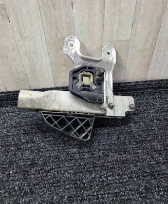 BMW 3 F30 F35 F31 Radiator support slam panel bracket 8051190