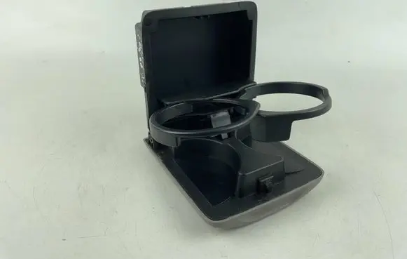 Subaru Forester SG Cup holder back 