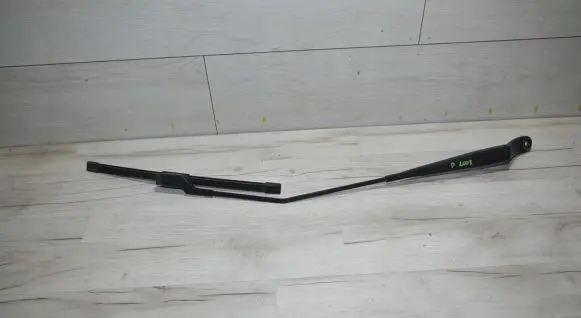 Peugeot 2008 I Front wiper blade arm 9673292080