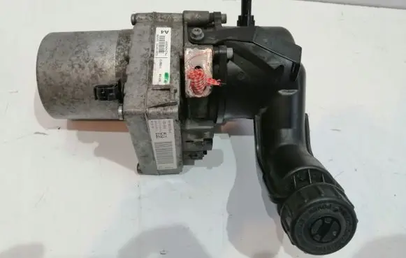 Peugeot 508 Power steering pump 9676154280
