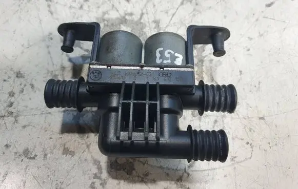 BMW X5 E53 Coolant heater control valve 6906652 1147412159