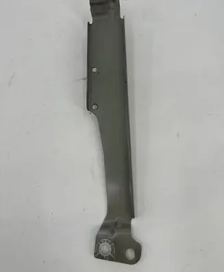 Fender mounting bracket