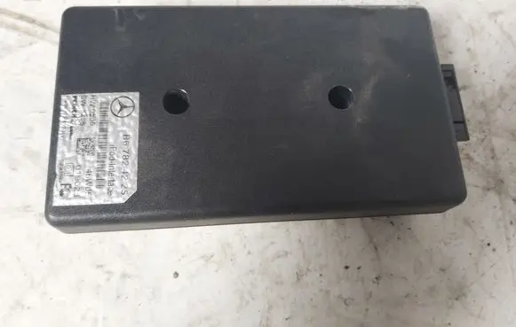 Mercedes-Benz C W203 Phone control unit/module B67824225