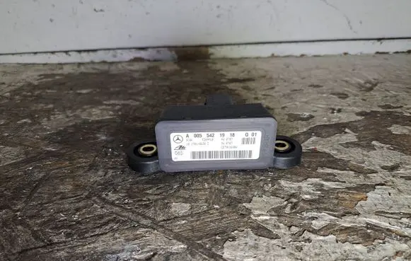 Mercedes-Benz C W204 ESP acceleration yaw rate sensor A0055421918 10170106303