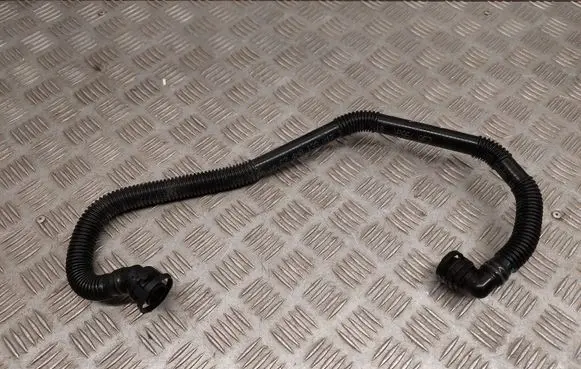 Audi Q7 4M Breather hose/pipe 4M0133817J