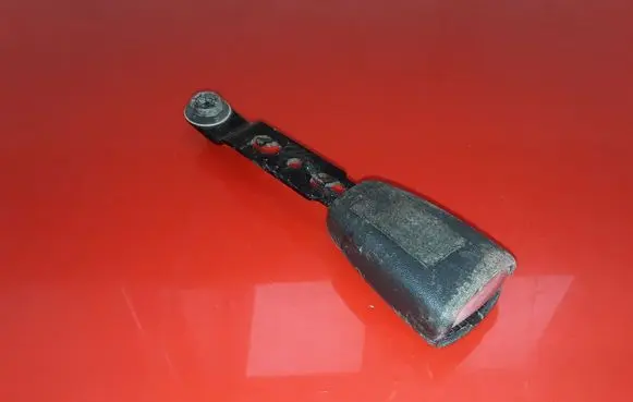 Volvo S60 Front seatbelt buckle 8623453