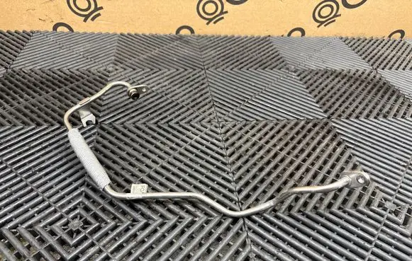 Alfa Romeo Stelvio Turbo turbocharger oiling pipe/hose 50052651