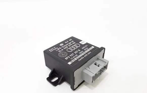 Audi A4 S4 B7 8E 8H Light module LCM 8P0907357