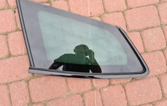 Opel Insignia B Sliding door window/glass 