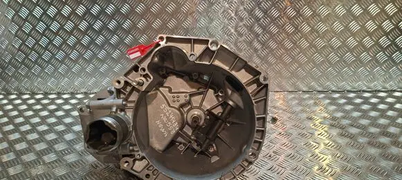 Manual 5 speed gearbox