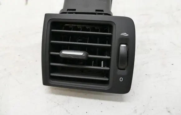 Volvo V50 Dashboard side air vent grill/cover trim 39888287