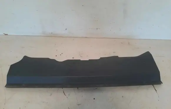 Ford Focus C-MAX Engine bonnet/hood lock trim molding 4M5116613-AC