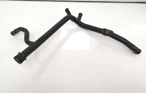 Volkswagen Golf V Engine coolant pipe/hose 06A121065CB