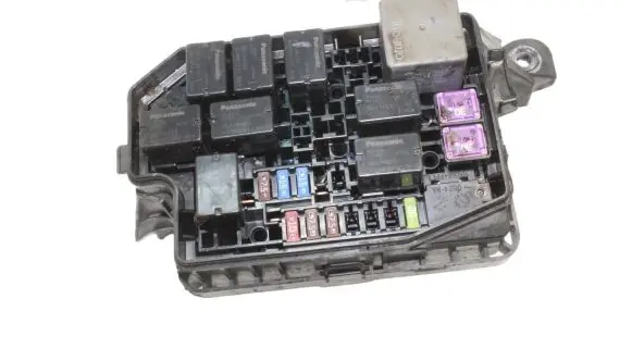 Mitsubishi Outlander Fuse box set 7632NA