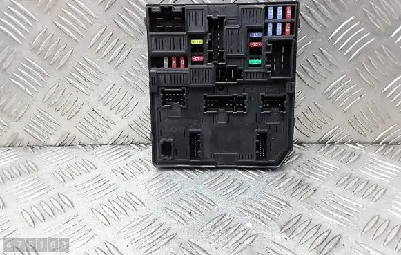 Nissan Pulsar Engine control unit/module 284B73ZL0A