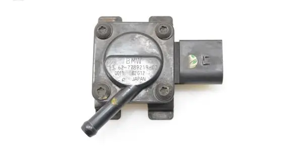 BMW 5 E60 E61 Exhaust gas pressure sensor 7789219