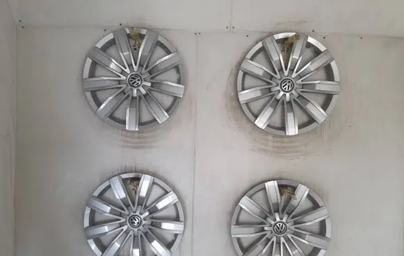 Volkswagen Tiguan R16 wheel hub/cap/trim 5NA601147