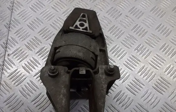 Citroen C5 Engine mount vacuum valve 