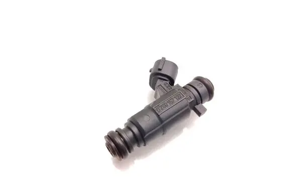 Peugeot 208 Fuel injector 9676017480