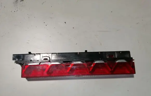 Ford Focus Third/center stoplight 1S7113A613AE