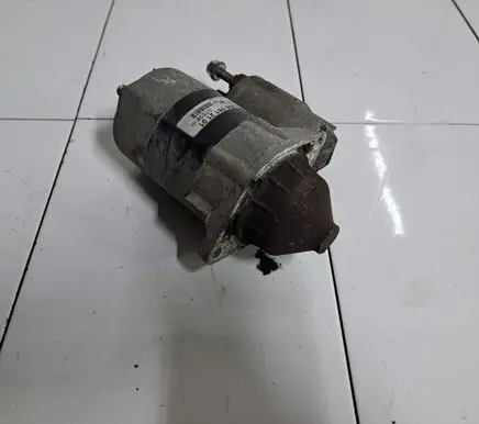 Mercedes-Benz A W169 Starter motor 0051512101