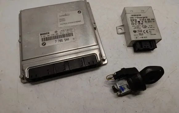 Engine ECU kit and lock set