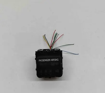 Toyota Auris E180 Passenger airbag on/off switch 8395002190