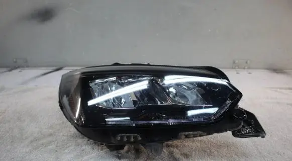 Peugeot 2008 II Headlight/headlamp 9833036180 90200112 902001126BD6
