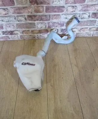 Citroen C3 Picasso Windshield washer fluid reservoir/tank