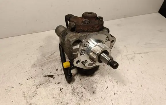 Mitsubishi L200 Fuel injection high pressure pump 1460A053