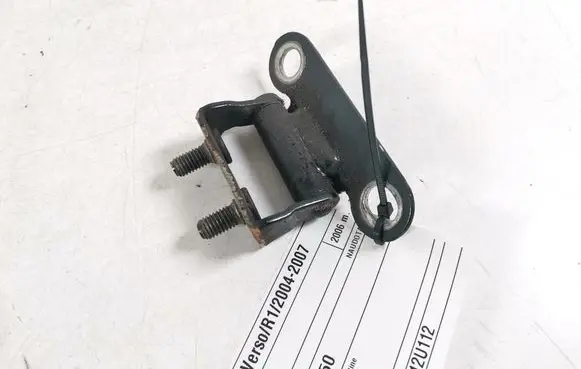 Toyota Corolla Verso AR10 Tailgate/trunk/boot hinge 68810-21050