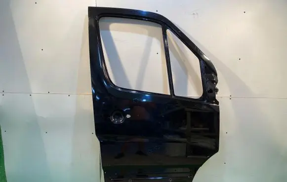 Mercedes-Benz Sprinter W906 Front door