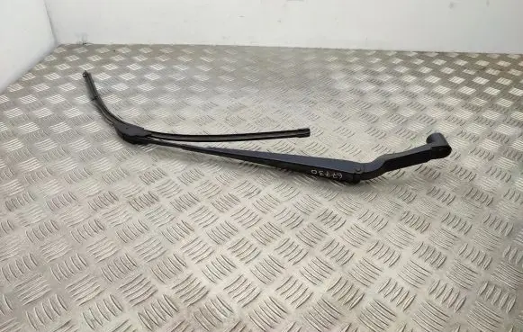 Renault Kadjar Front wiper blade arm
