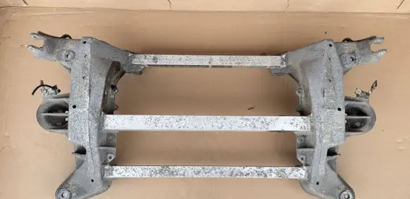 Alfa Romeo GTV Rear subframe 60613655 60624847 60622433