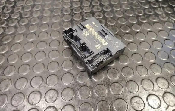 Audi A8 S8 D4 4H Door control unit/module 4H0959793R