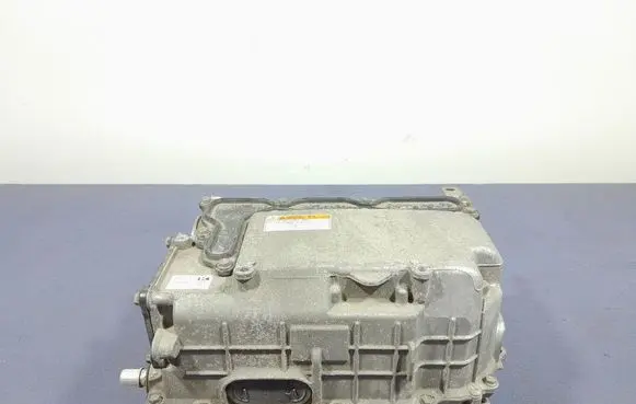 Toyota Auris E180 Voltage converter inverter G920047190