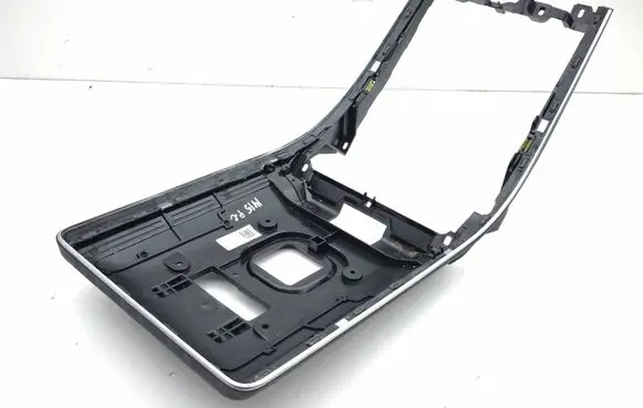 Mercedes-Benz EQE v295 Radio/GPS head unit trim A2976804304 L6131900