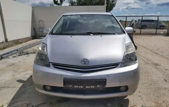 Toyota Prius (XW20) Front piece kit 