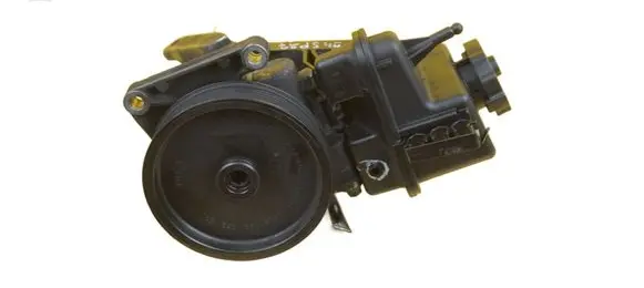 Mercedes-Benz C W204 Power steering pump 651913