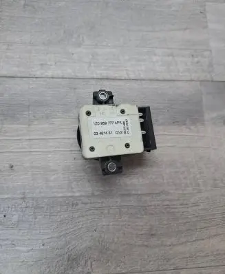 Skoda Superb B6 (3T) Seat control switch 1Z0959777 03481431
