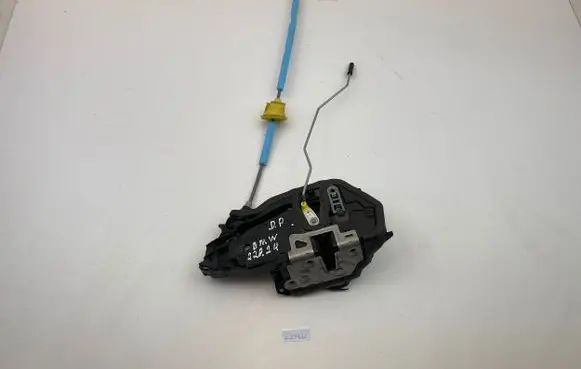 BMW 2 F44 Front door lock 7956142 795614209 17756710P
